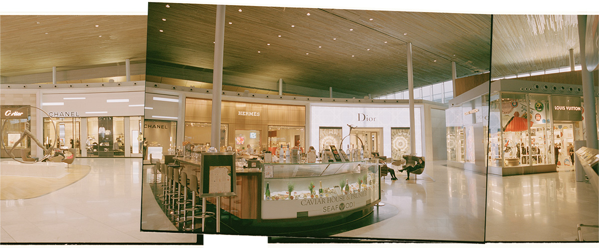 0319CharlesdeGaulle001
