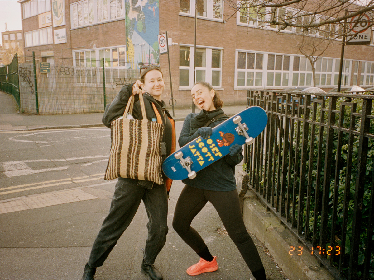 0323London001